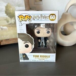 (Excellent condition) | Vaulted #60 Tom Riddle Funko Pop Figure